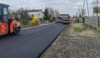 Dobry postęp przebudowy drogi powiatowej nr 4545 E Lututów – Świątkowice
