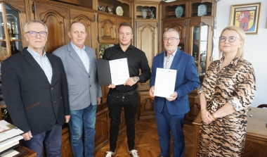 Przebudowa drogi powiatowej nr 4715E Bolesławiec ‒ Galewice na odcinku Radostów Pierwszy ‒ Czastary – umowa podpisana!